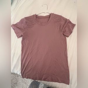 Size 4 Lululemon shirt